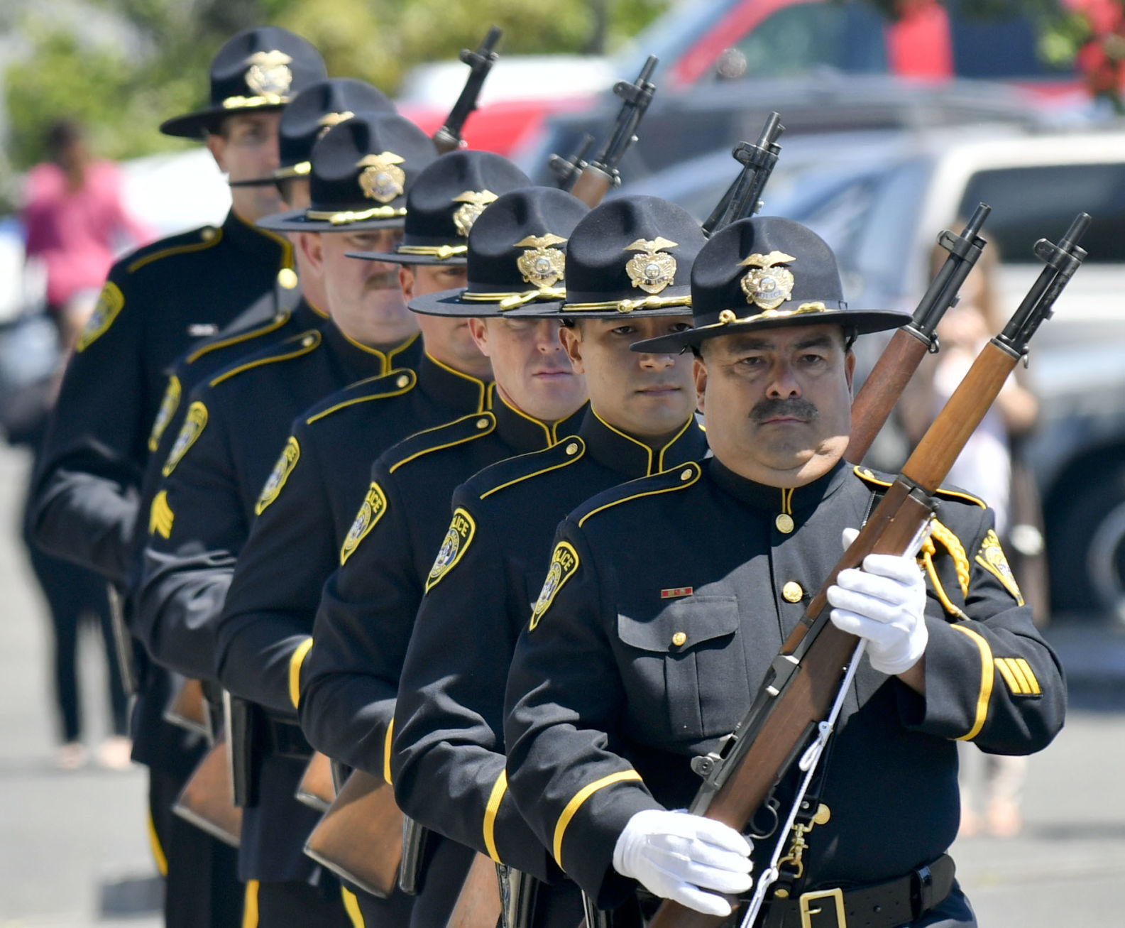051618 Police memorial 04.jpg